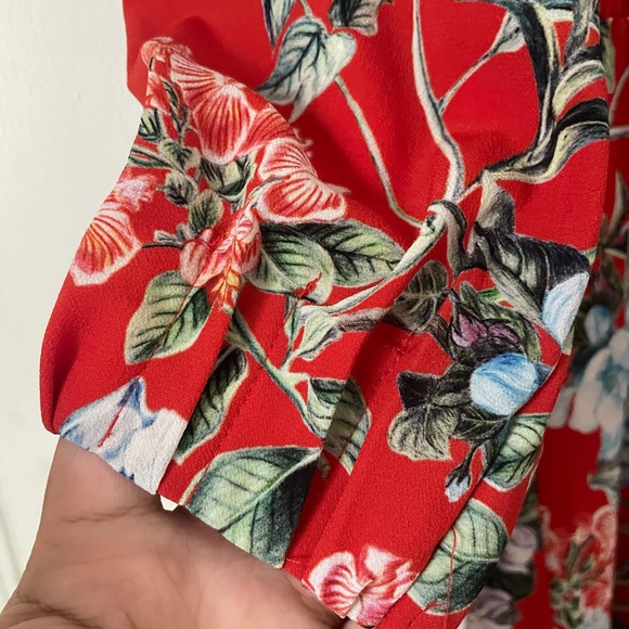 H&M Size 6 Red Flora Crepe Dress - Picture 5 of 11